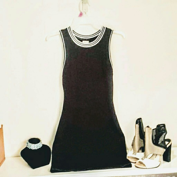 Hollister dress - Picture 5 of 9